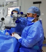 الدكتور باسم اليزيد أخصائي طب العيون