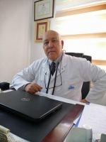 الدكتور رزيق الشيخ أخصائي الأمراض الرئوية